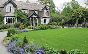 Cedar Manor